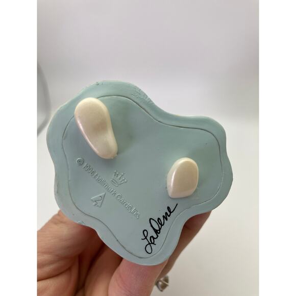 Hallmark Christkindl Christmas Visitors Keepsake Ornament Angel Collector's - Picture 2 of 10